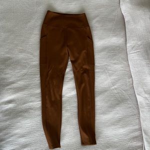 Lou and Grey camel colored leggings